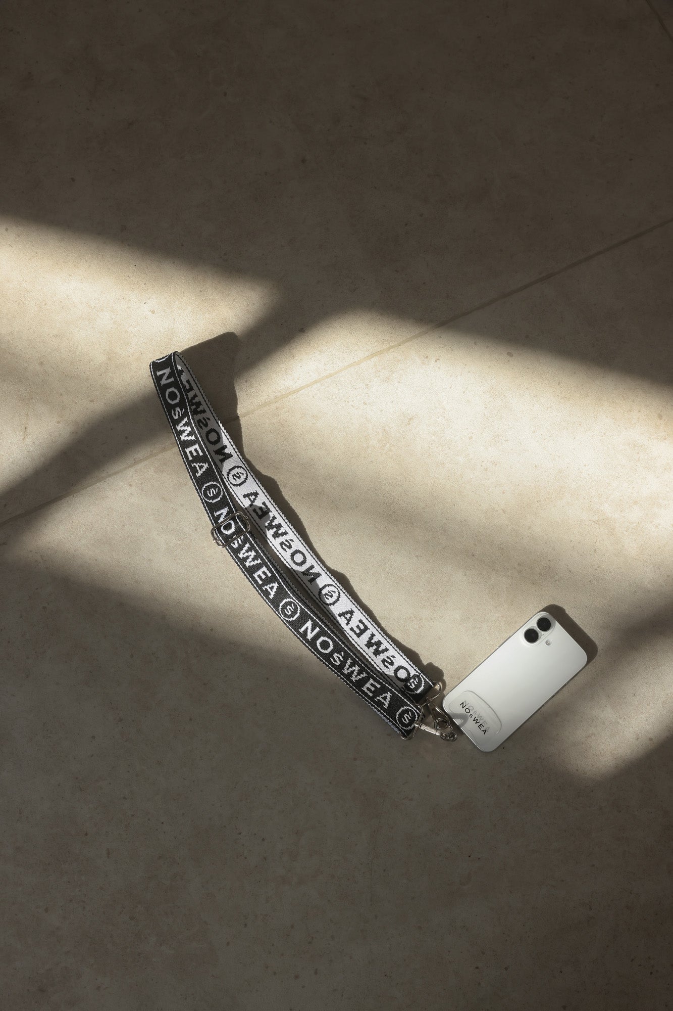 ノースウェア 花村想太 スマホショルダー ストラップ NOśWEA スマホ