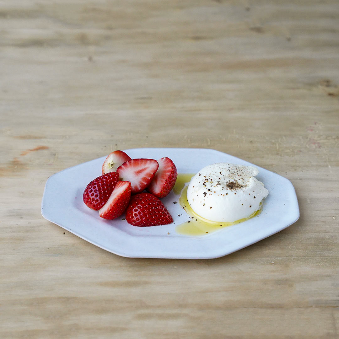 山源陶苑 八角プレート取皿 白 赤土 - アメノイエ