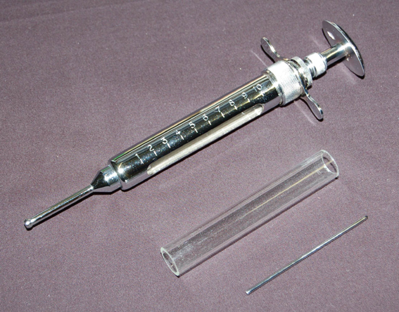 爬虫類取扱い用具 ＞ ピンキーポンプ