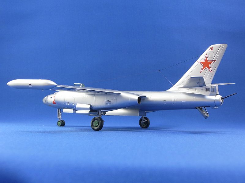 イタレリ(ビレク)1/72 イリューシンIl-28“ビーグル”