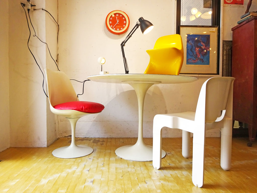 ラウンドテーブル 3段ガラス ミッドセンチュリー モダン スペース