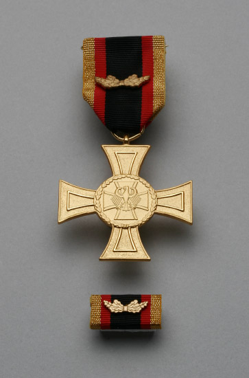 BWドイツ軍/連邦軍＊1957年制定＊戦功騎士十字勲章剣付（