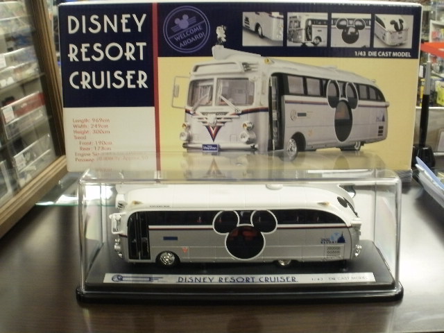 ディズニーリゾートクルーザー 1/43 ダイキャストモデル ディズニー