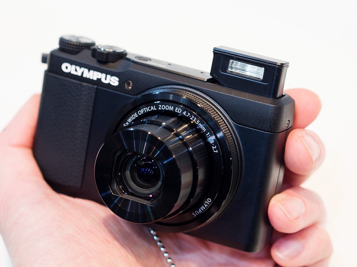 First impressions hands-on with the Olympus Stylus XZ-10: DPReview