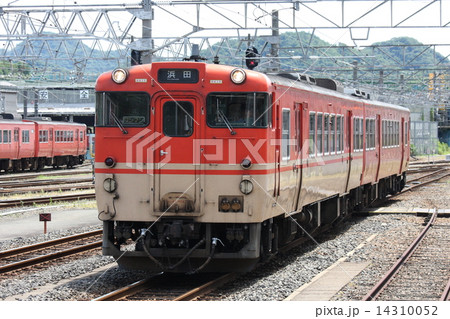 JR西日本 キハ47 体質改善車 姫路色（姫新線色）の写真素材 [14310052