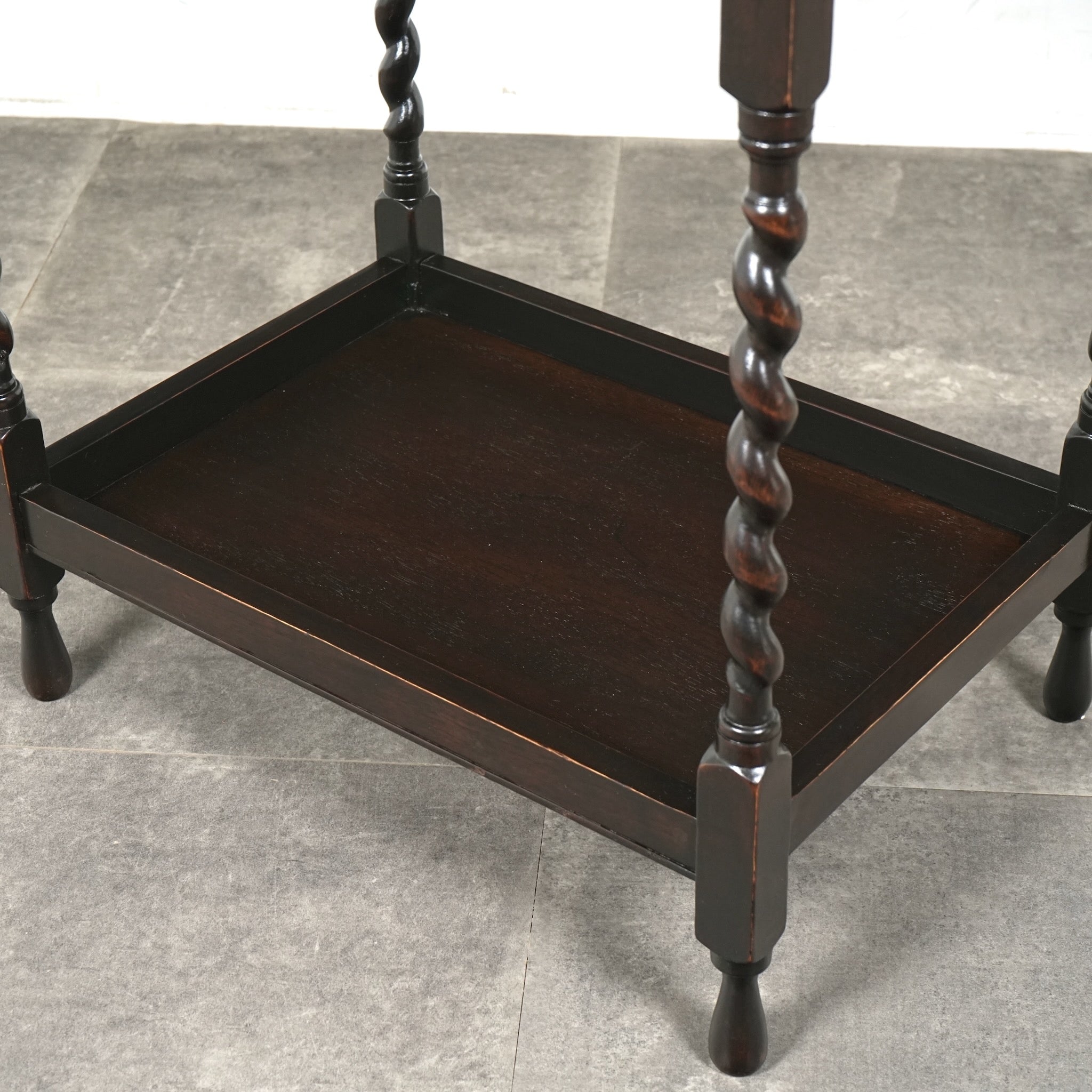 イギリスアンティーク サイドテーブル – TIME HYPE