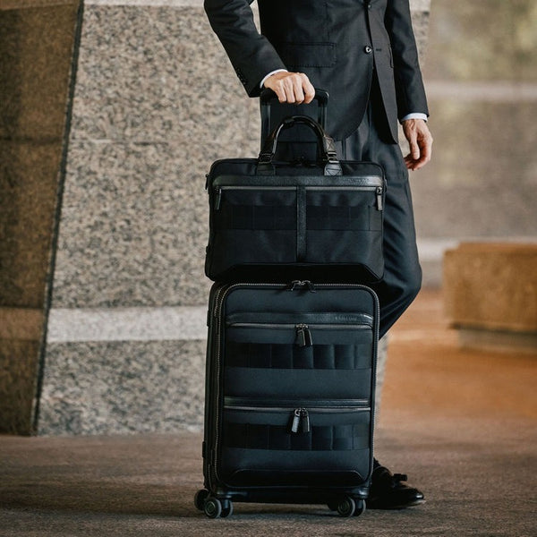 BRIEFINGスーツケース 黒(最終値下げ！) 9/20までさらに値下げBRIEFING