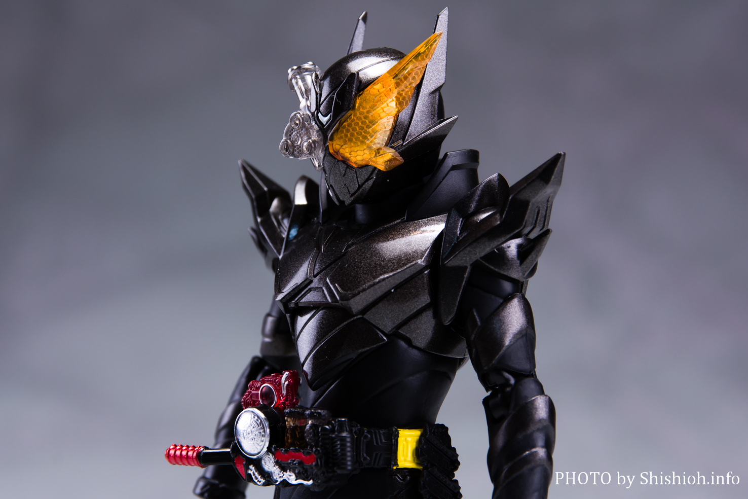 レビュー】 S.H.Figuarts 仮面ライダービルド ラビットタンクハザード