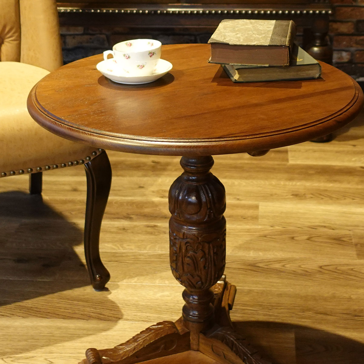 英国アンティーク オーク無垢 ラウンドコーヒーテーブル サイド