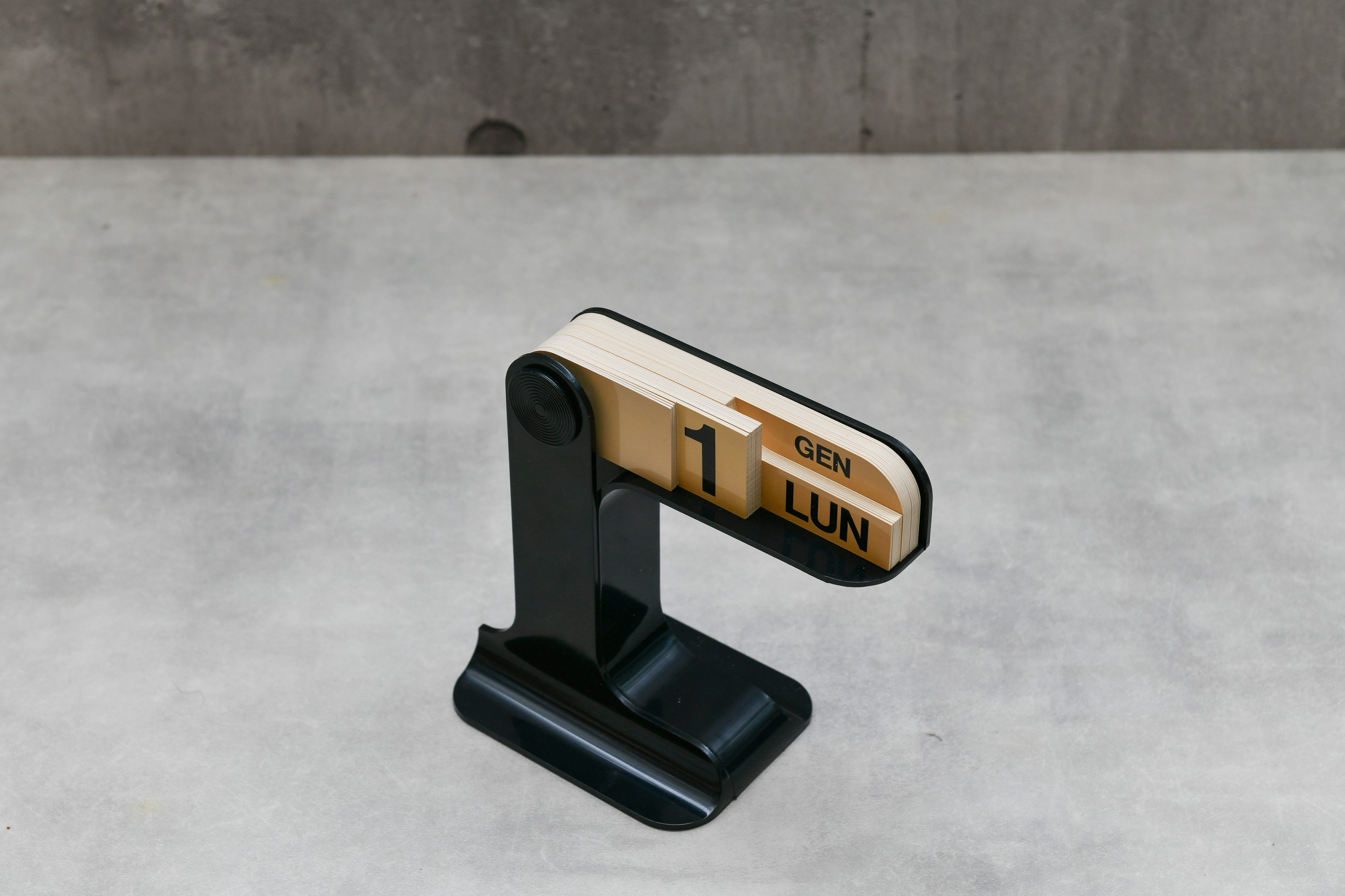 デッドストック｜日焼けあり】Enzo Mari × DANESE｜Timor 万年