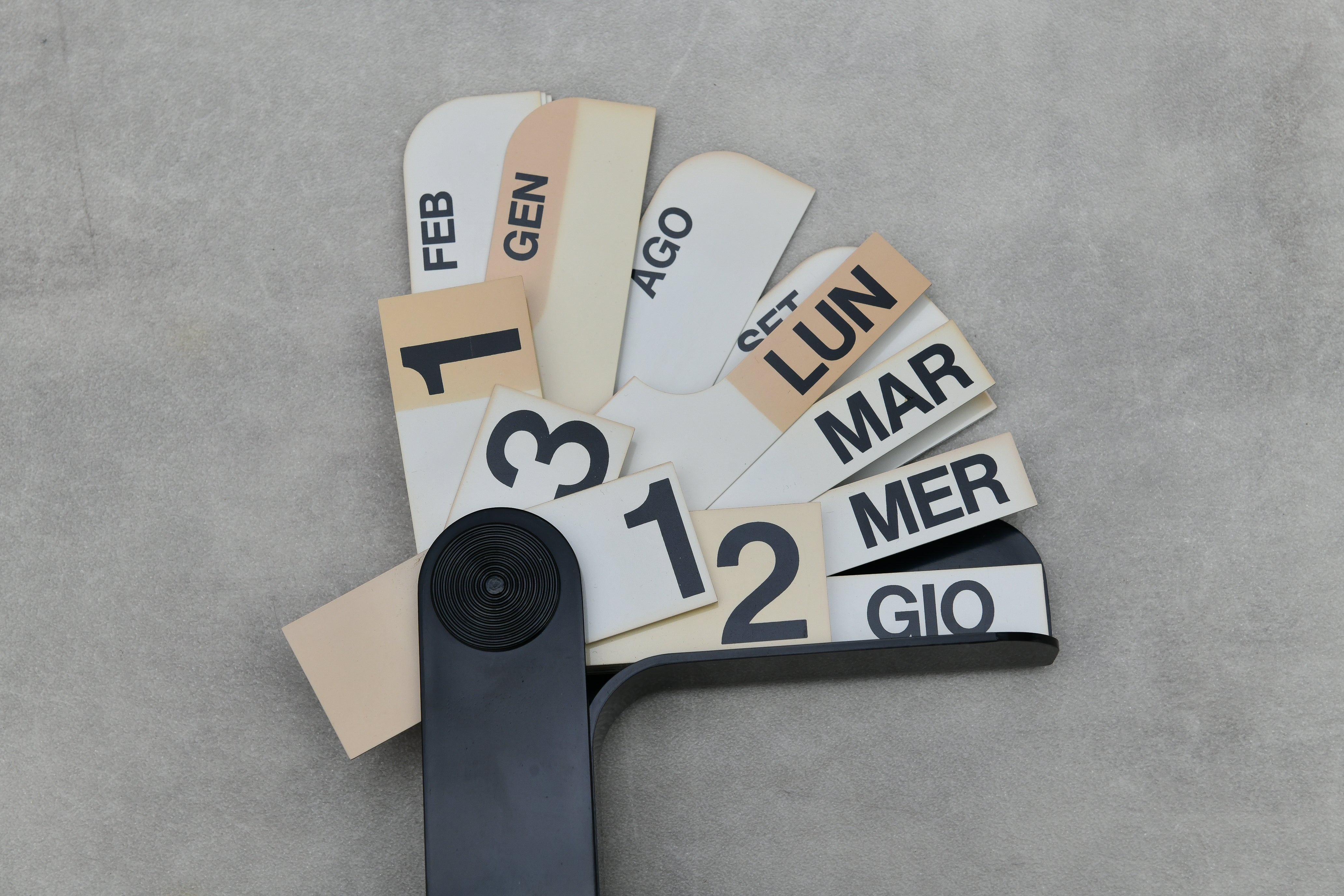 デッドストック｜日焼けあり】Enzo Mari × DANESE｜Timor 万年