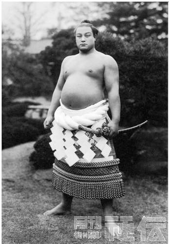 □□ 大相撲 ・ 相撲 □□ 第35代 横綱 双葉山定次 優勝額