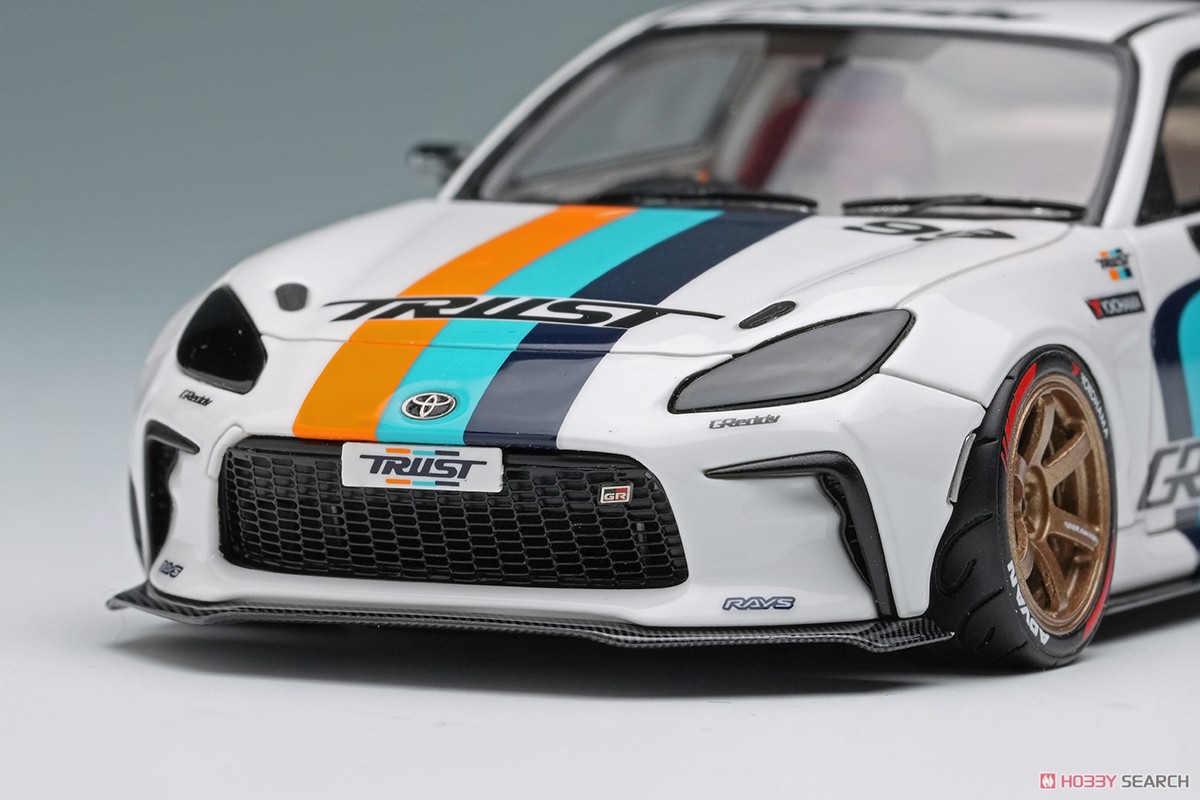 Amazon.co.jp: 1／43スケール GR86 コレクションモデル（クリスタル