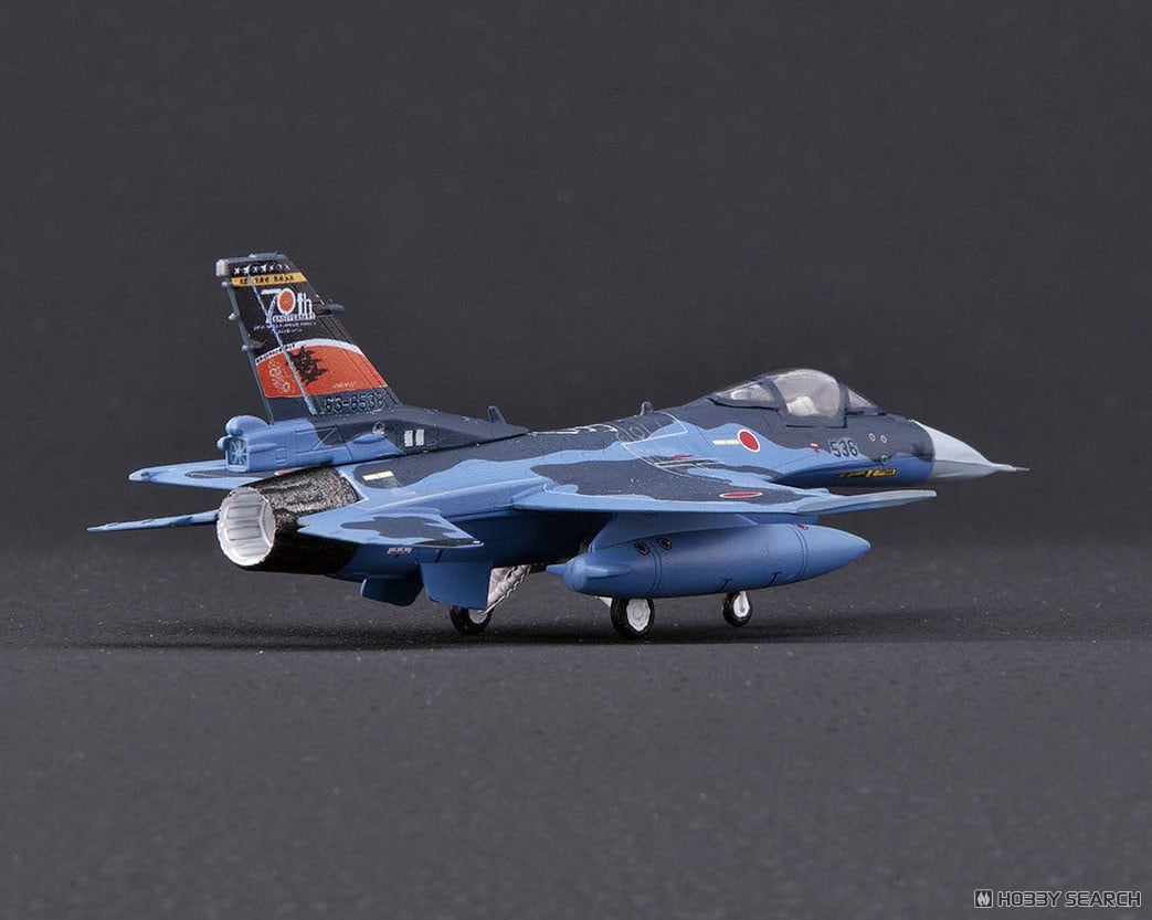 航空自衛隊 F-2A 空自創設70周年&築城基地開設70周年記念塗装機 2機