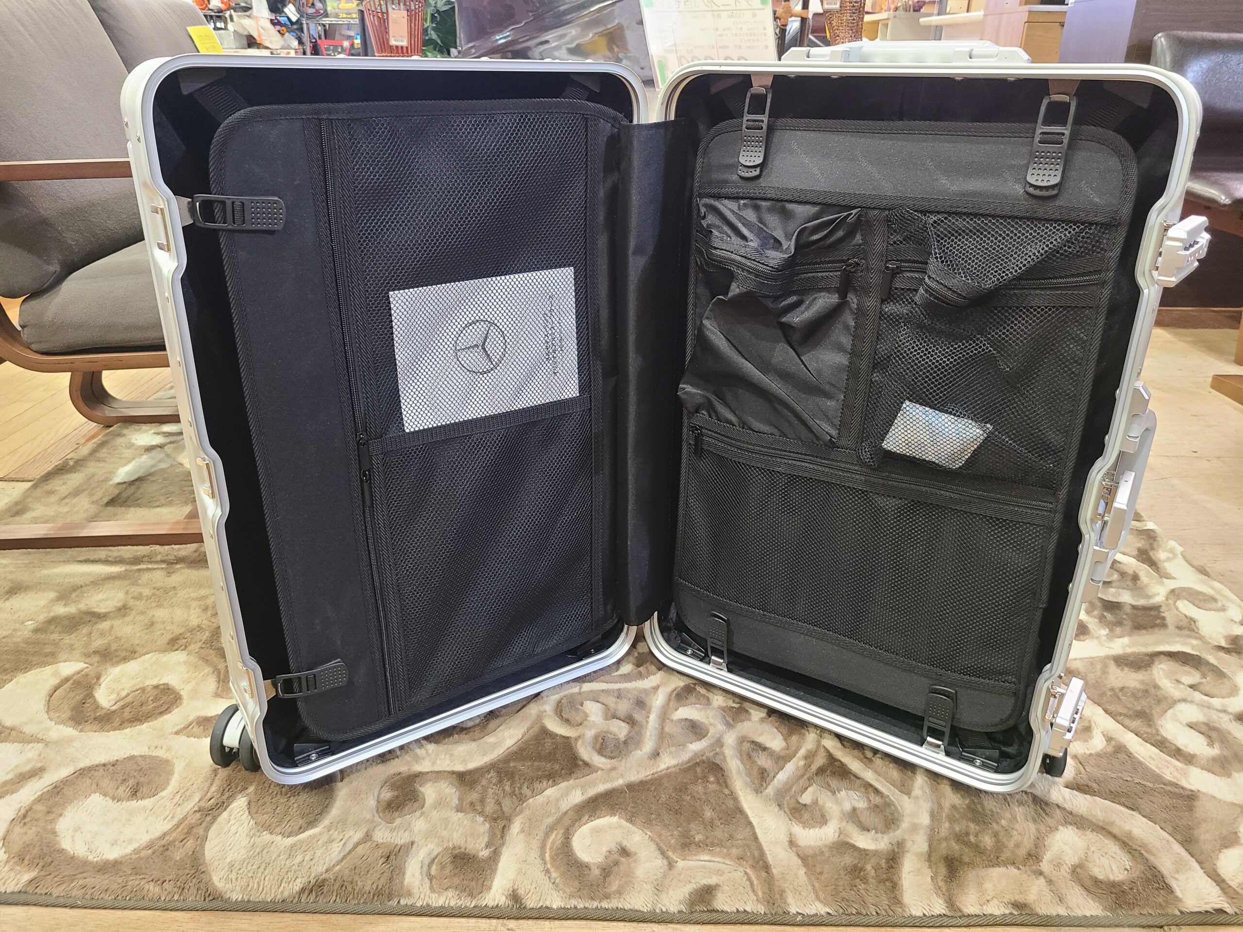 メルセデスベンツ オリジナルアルミスーツケース キャリーケース 32L