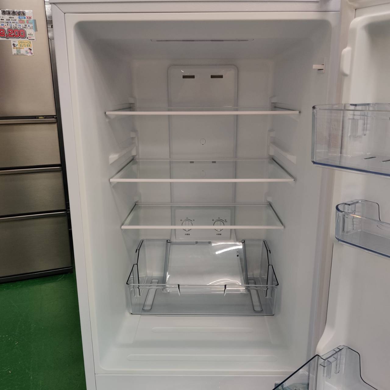 2024年製【REFAGE YRZ-F15MW 2ドア冷蔵庫 159L】ホワイト