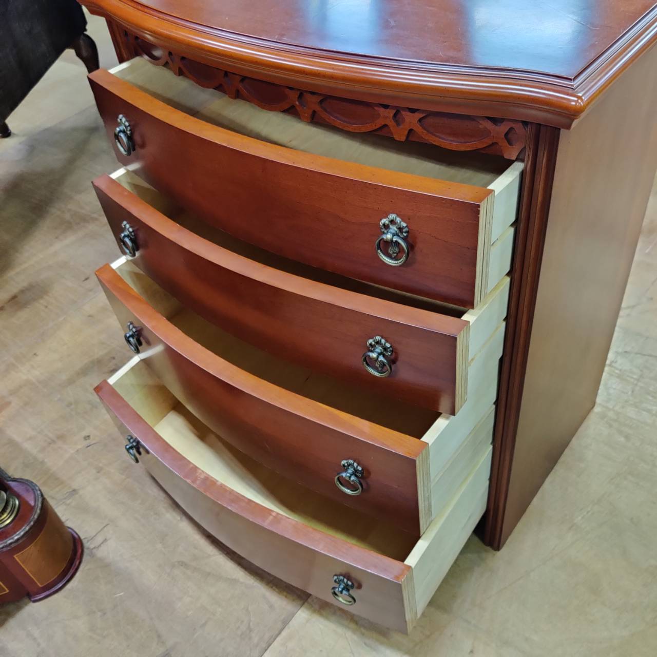 愛品倶楽部柏店】LYNN HOLLYN リンホーリン 4段ミドルチェスト IDC大塚