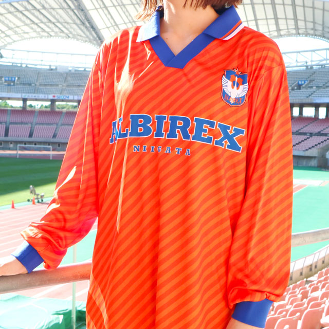 応援もファッションも全力で楽しもう！レトロな雰囲気のサポーターズ