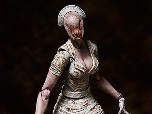 バブルヘッドナース×16、レッドピラミッドシンク×16 計32点 サイレント