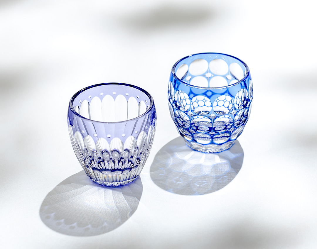 美品】江戸切子風 カットガラス デキャンタ／ブルー×クリア 八角形栓