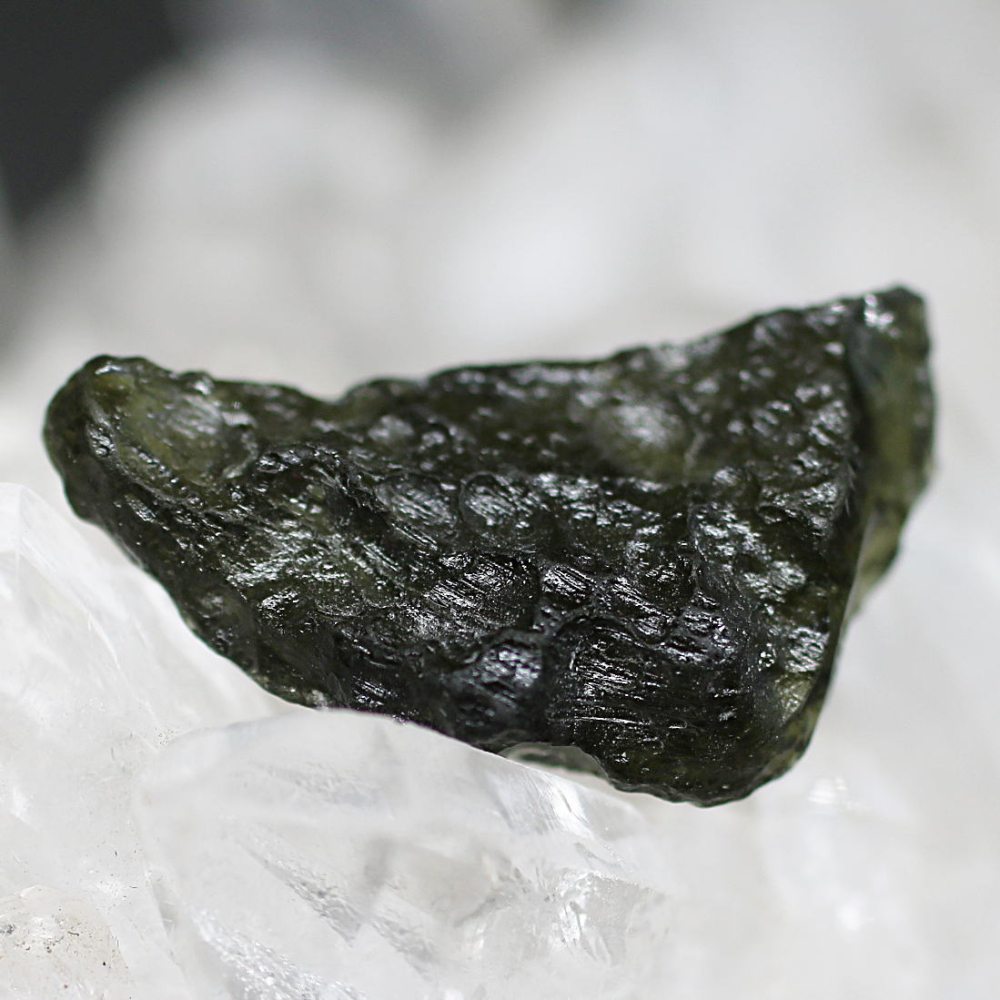 チェコ共和国産]天然モルダバイト原石 - 埼玉県吉川市の天然石専門店
