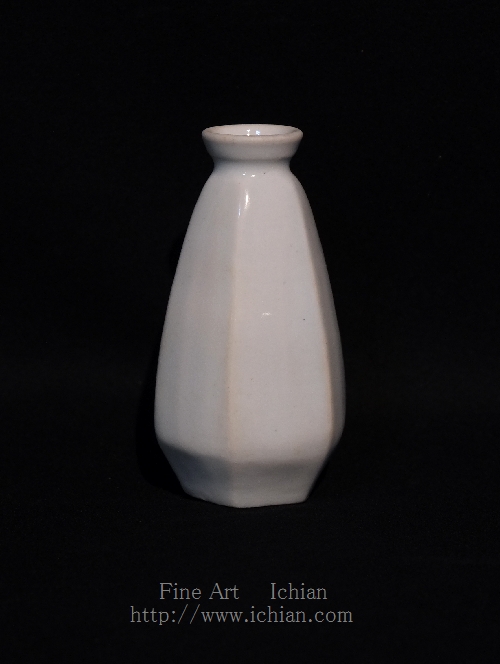 白磁面取徳利李朝中期18世紀 伊丹コレクション :: ichian