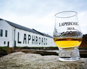 ラフロイグ セレクトカスク ラフロイグ蒸留所の通信販売