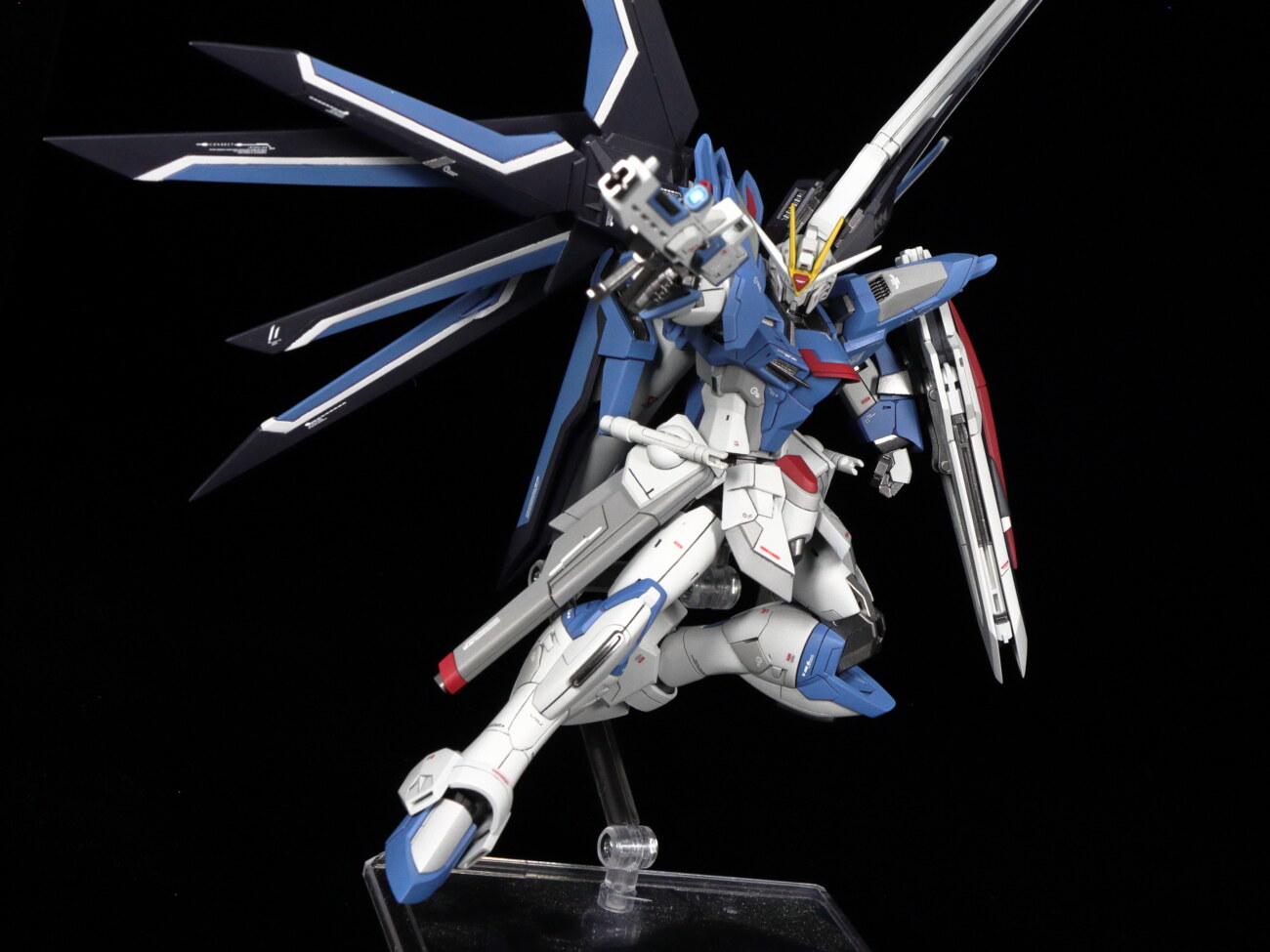 HG ライジングフリーダムガンダム塗装完成品 HG 1/144 ライジング