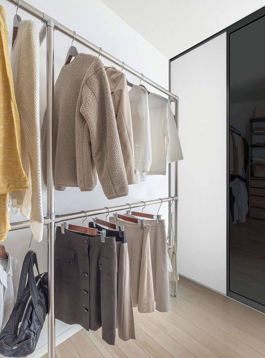 海、可動棚受け、ハンガーラック、中古美品、画像商品✖️4セット 棚収納