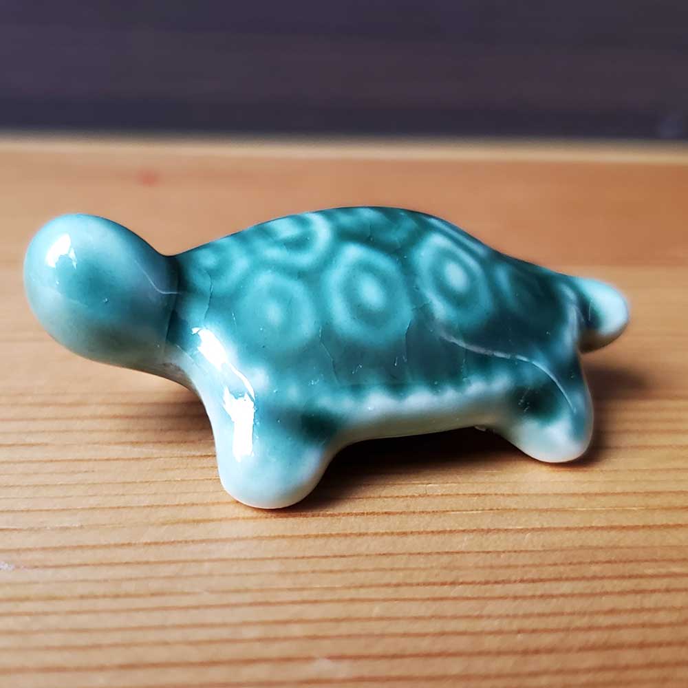 添配や盆景に【ミニチュア 緑亀（みどりがめ） 幅4．5cm】かめ