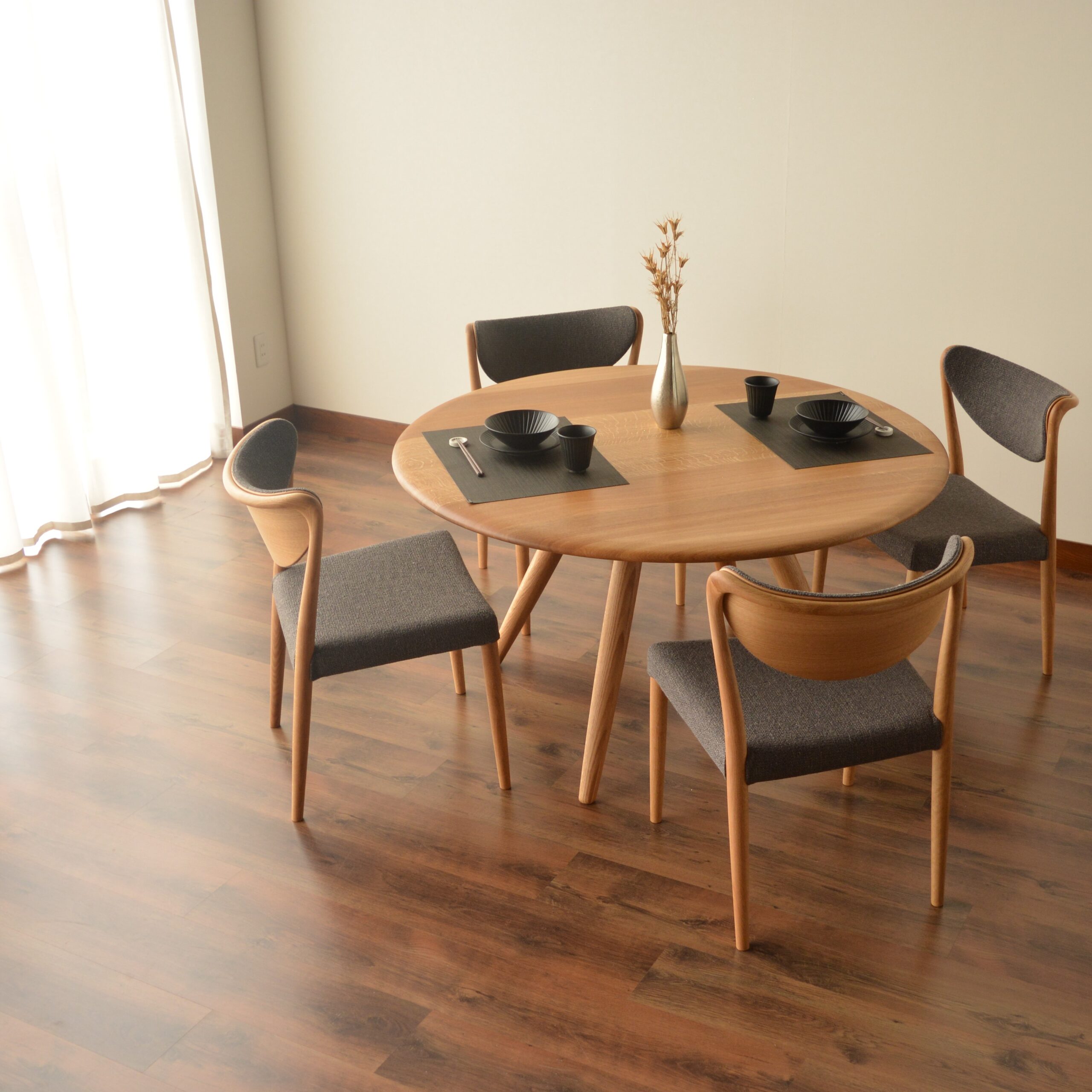 Ritzwell リッツウェル MO サイドテーブル φ800 30万 Ritzwell リッツ