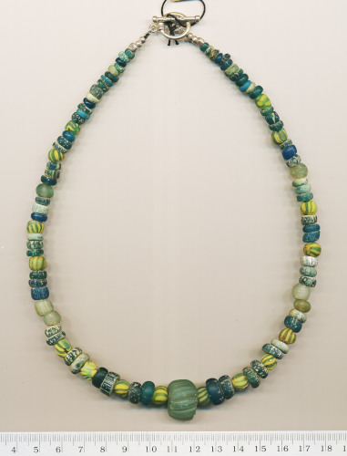 アンティークとんぼ玉アクセサリー/アンティークとんぼ玉ネックレス