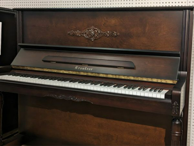 KREUTZER（クロイツェル）の中古ピアノ