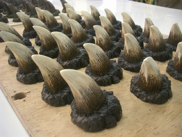 ゴジラレプリカ製造過程