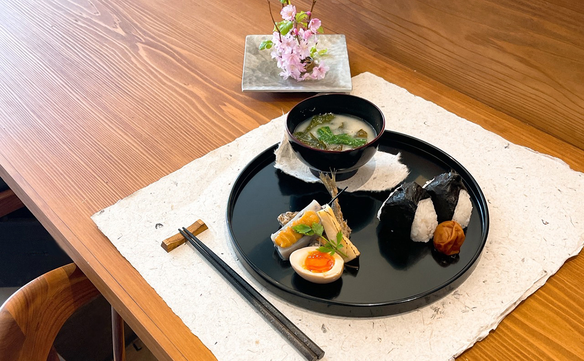 漆盆 懐石膳 丸盆 岡本漆専堂製 5客組 漆盆 懐石膳 丸盆 岡本漆専堂製