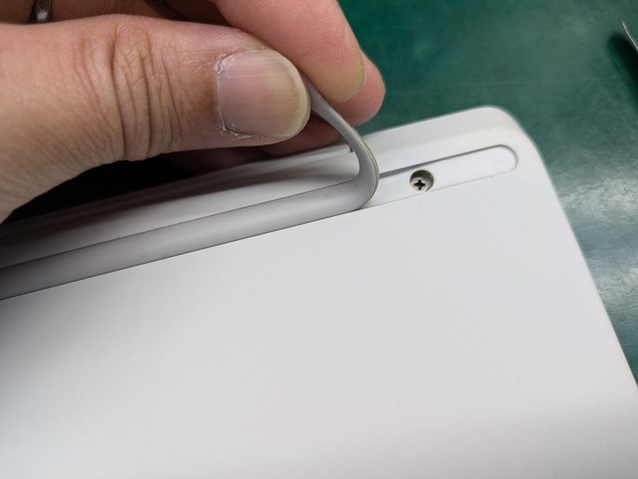 Surface Laptop Go2 電池持ちが悪くなった【即日バッテリー交換修理