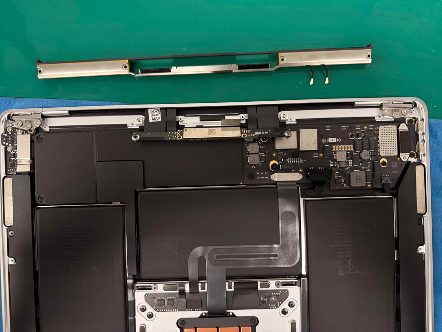 液晶割れ】MacBook Air M1 13インチ 16GB SSD1TB 液晶割れ MacBook Air