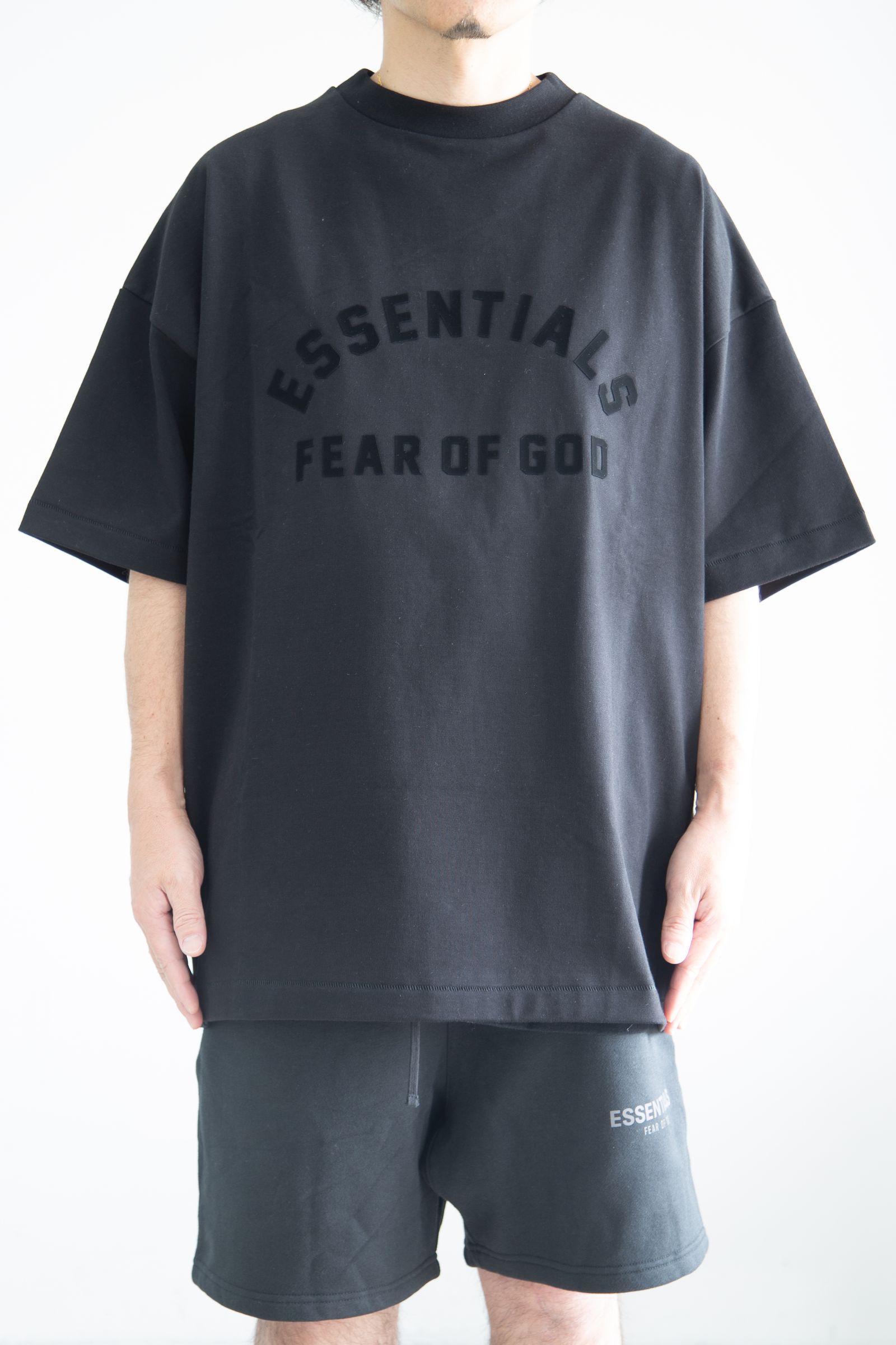 FOG ESSENTIALS - 24SS FRONT LOGO SS TEE / ジェットブラック | Tempt