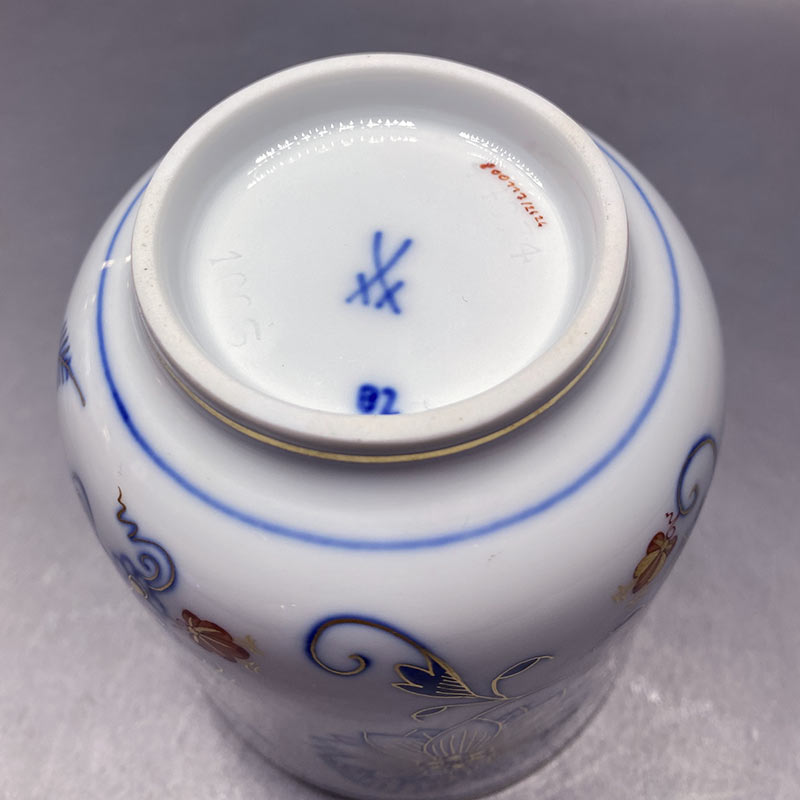 S144-1 オールドマイセン ボタン双剣 朱金オニオン プレート ma S144-1