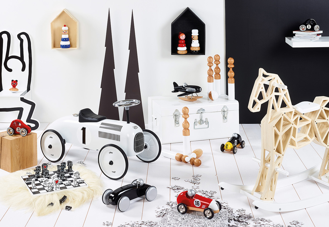 Keith Haring white chair - Ride ons, rocking toys and walker