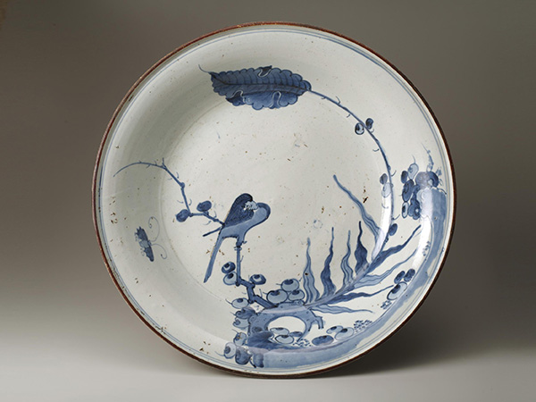 盛期の伊万里 江戸中期 斬新 今でも素晴らしいデザイン 、陶質、呉須の色