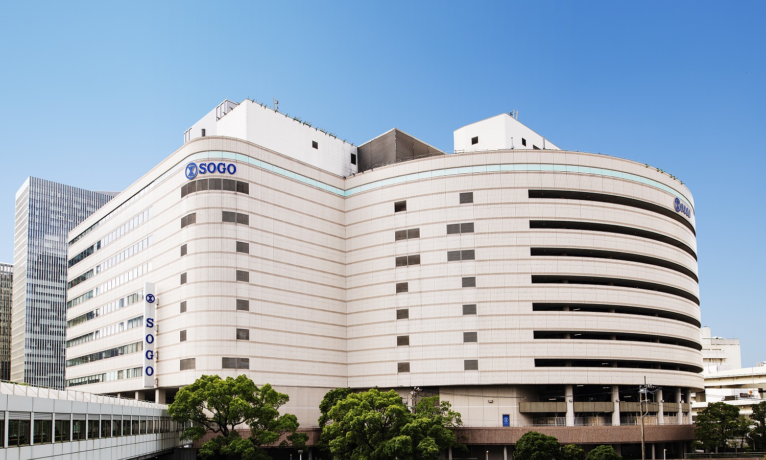 横浜SOGOで購入して、1回だけ使って大事に保管してます。