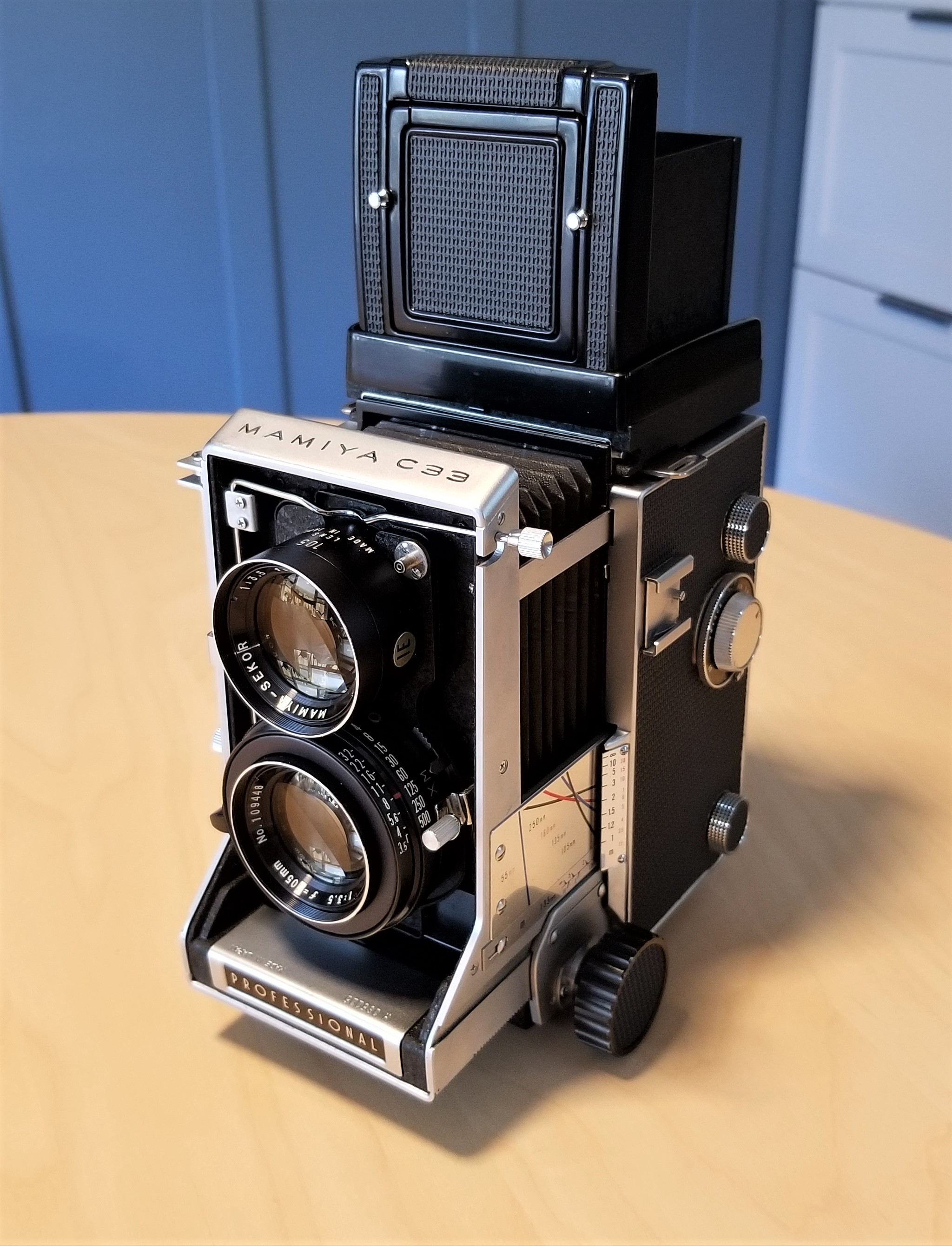 Mamiya C33 TLR – 1969 | Chasing Classic Cameras with Chris