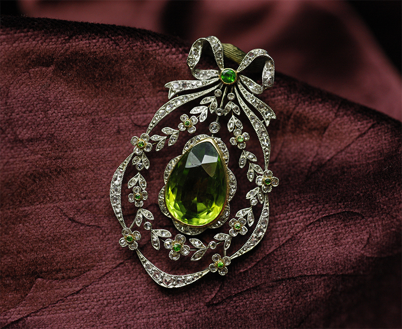 Antique Gallery Soleil アンティークジュエリー / ペリドット