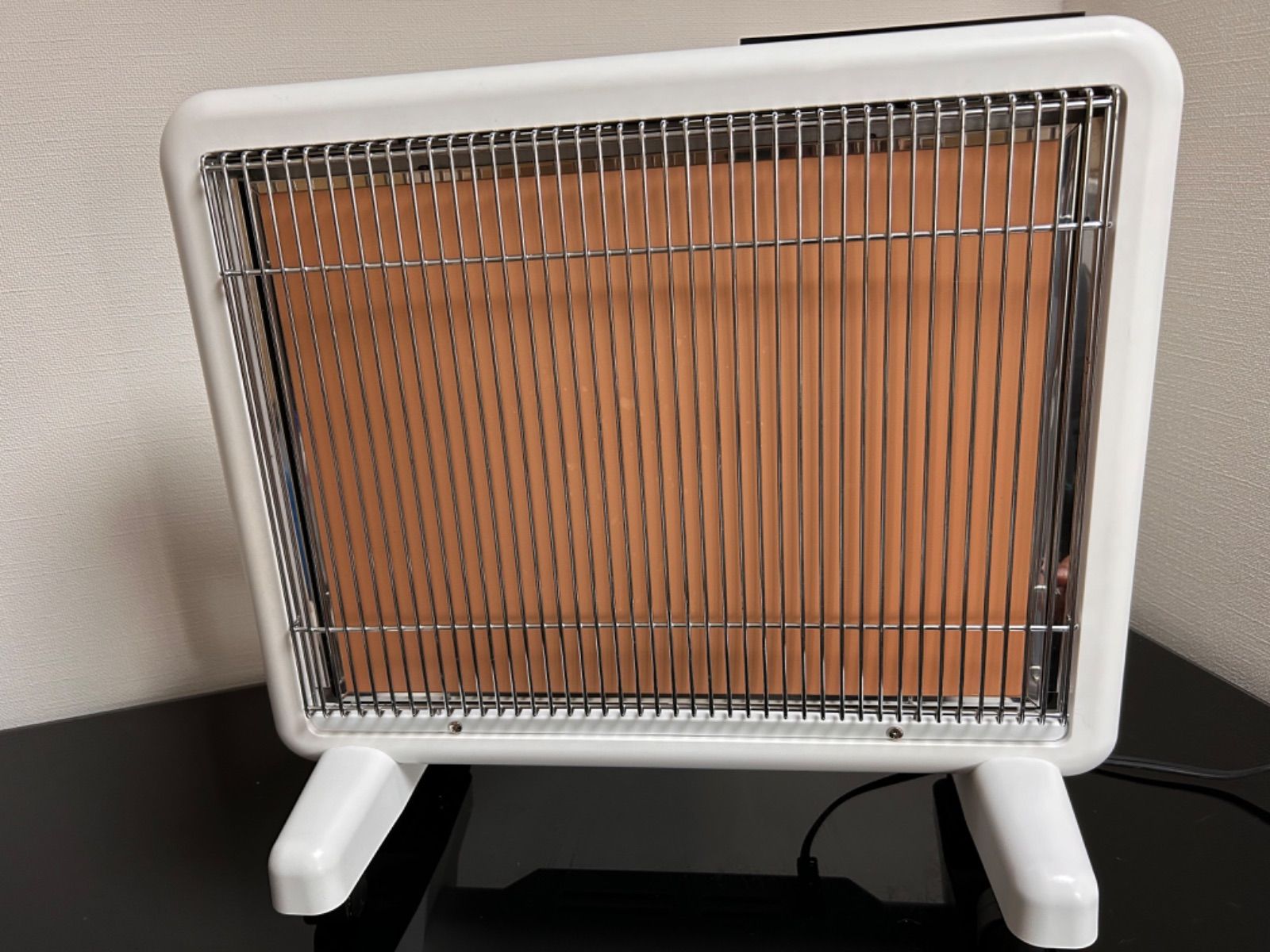 サンルミエ E800L-TM2 遠赤外線暖房器 タイマー付 ピンク 【公式通販】