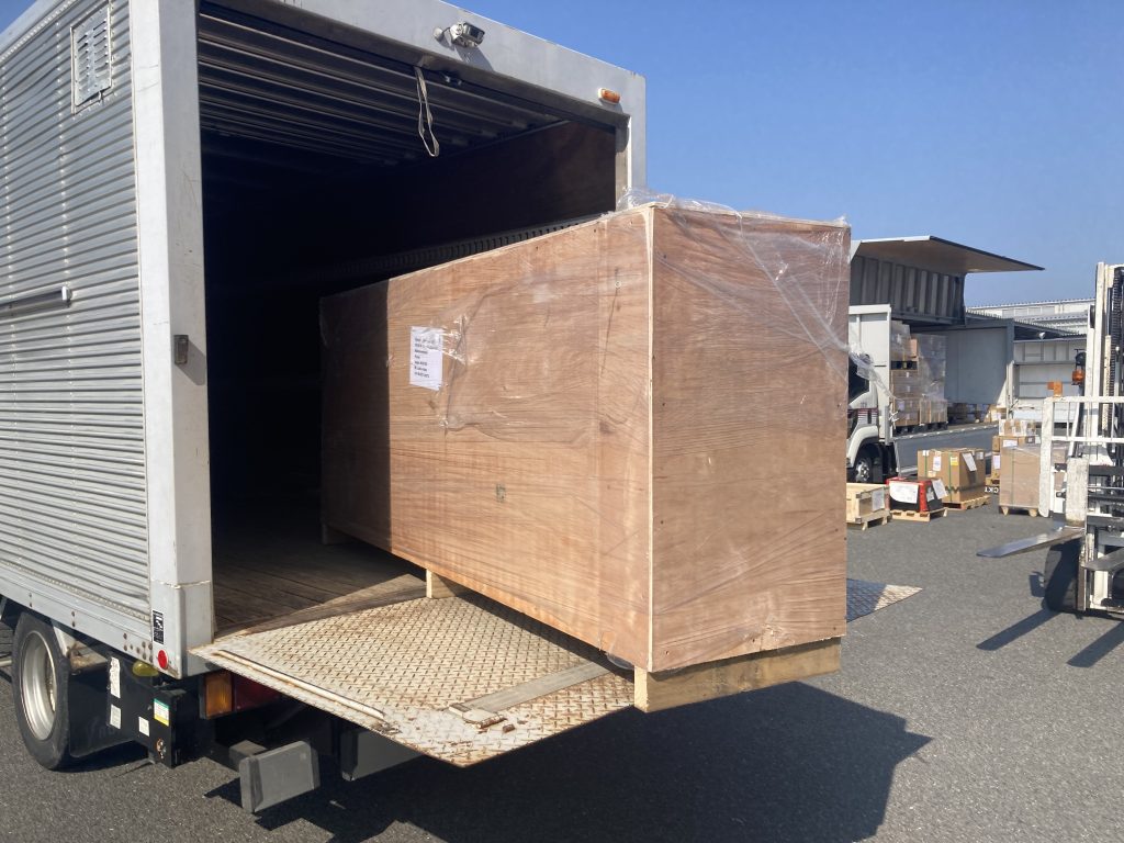 日本初！流木アート作品「ジャンピング・ガゼル」上陸 | 兵庫県立淡路