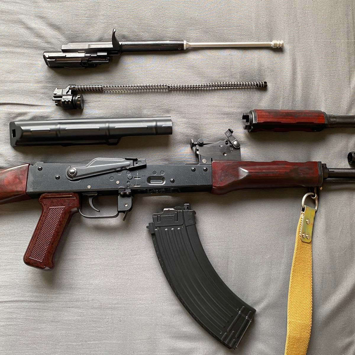 東京マルイAKM マガジン3本付き