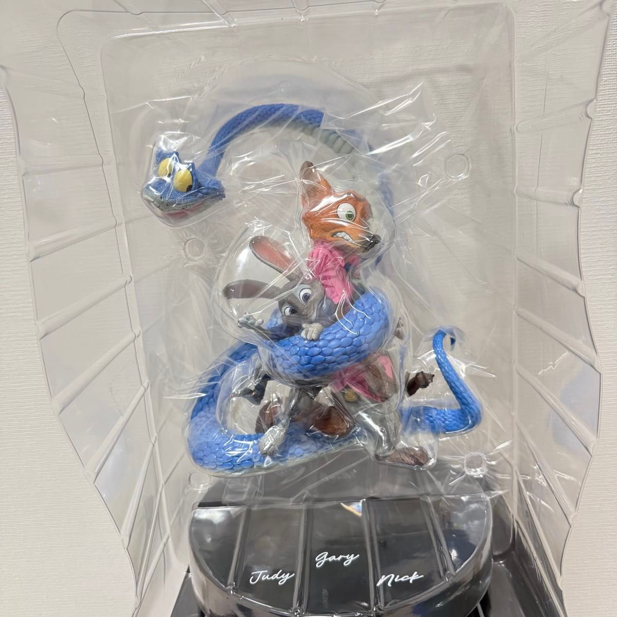 ズートピア2 Happyくじ A賞 ポスターフィギュア ニック ジュディ