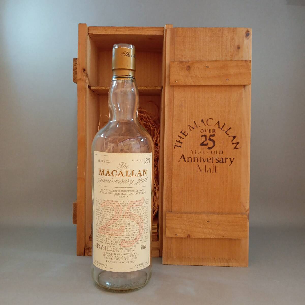 Yahoo!オークション -「マッカラン25年 空瓶」の落札相場・落札価格