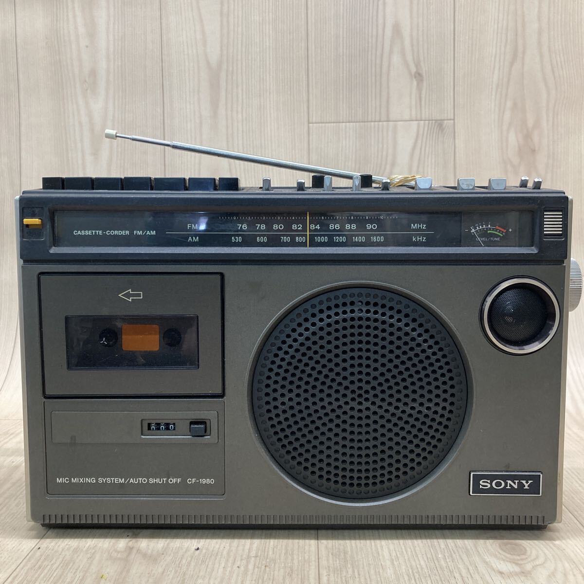 Yahoo!オークション -「sony昭和レトロラジカセ」の落札相場・落札価格